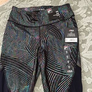 Faila sport capri leggin